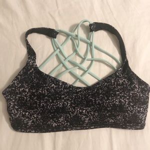 Lululemon Free to Be Bra